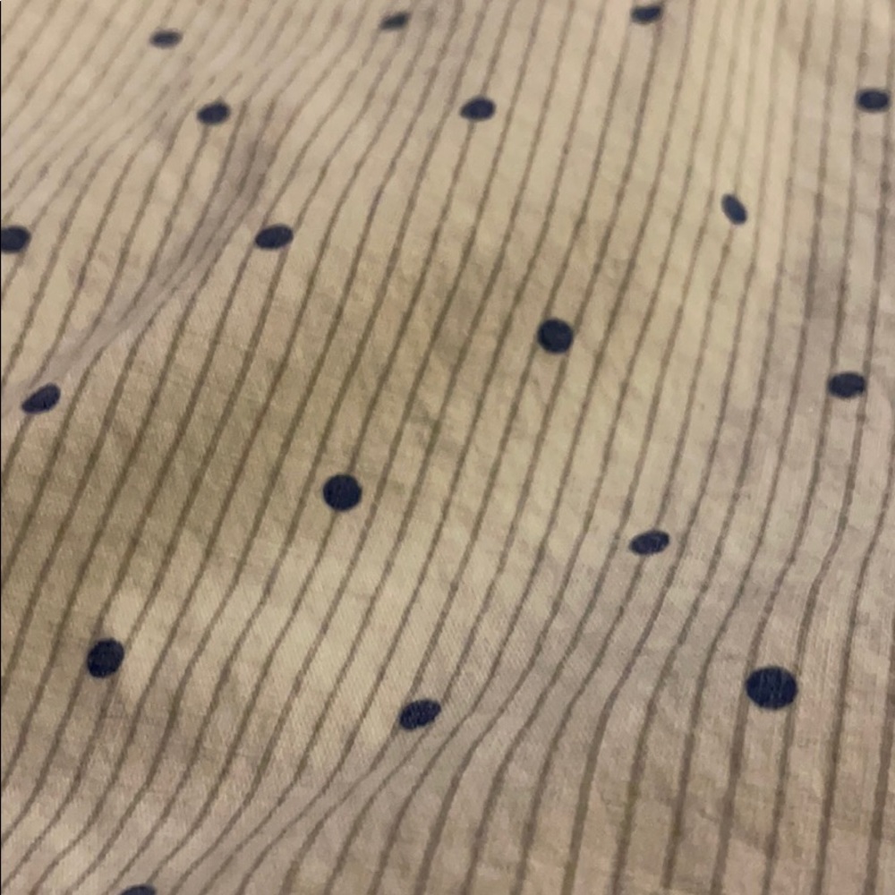 Long sleeve men’s white and blue dot shirt